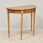 1583 7268 CONSOLE TABLE